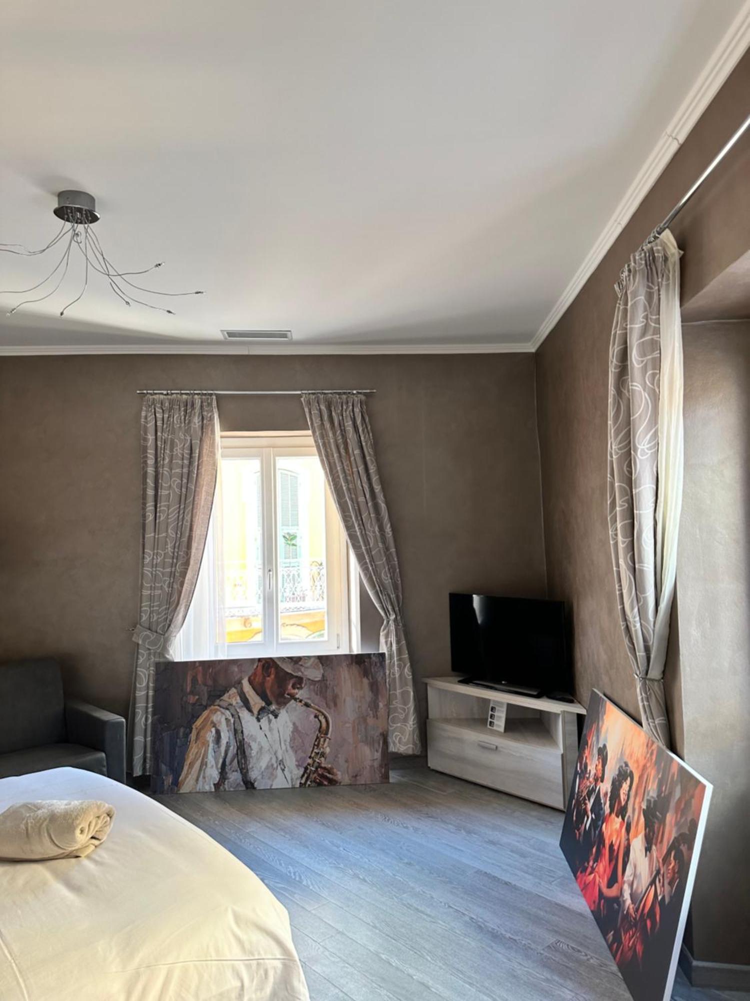 Prima Fila Due Pemium Guest House Sanremo Exterior photo