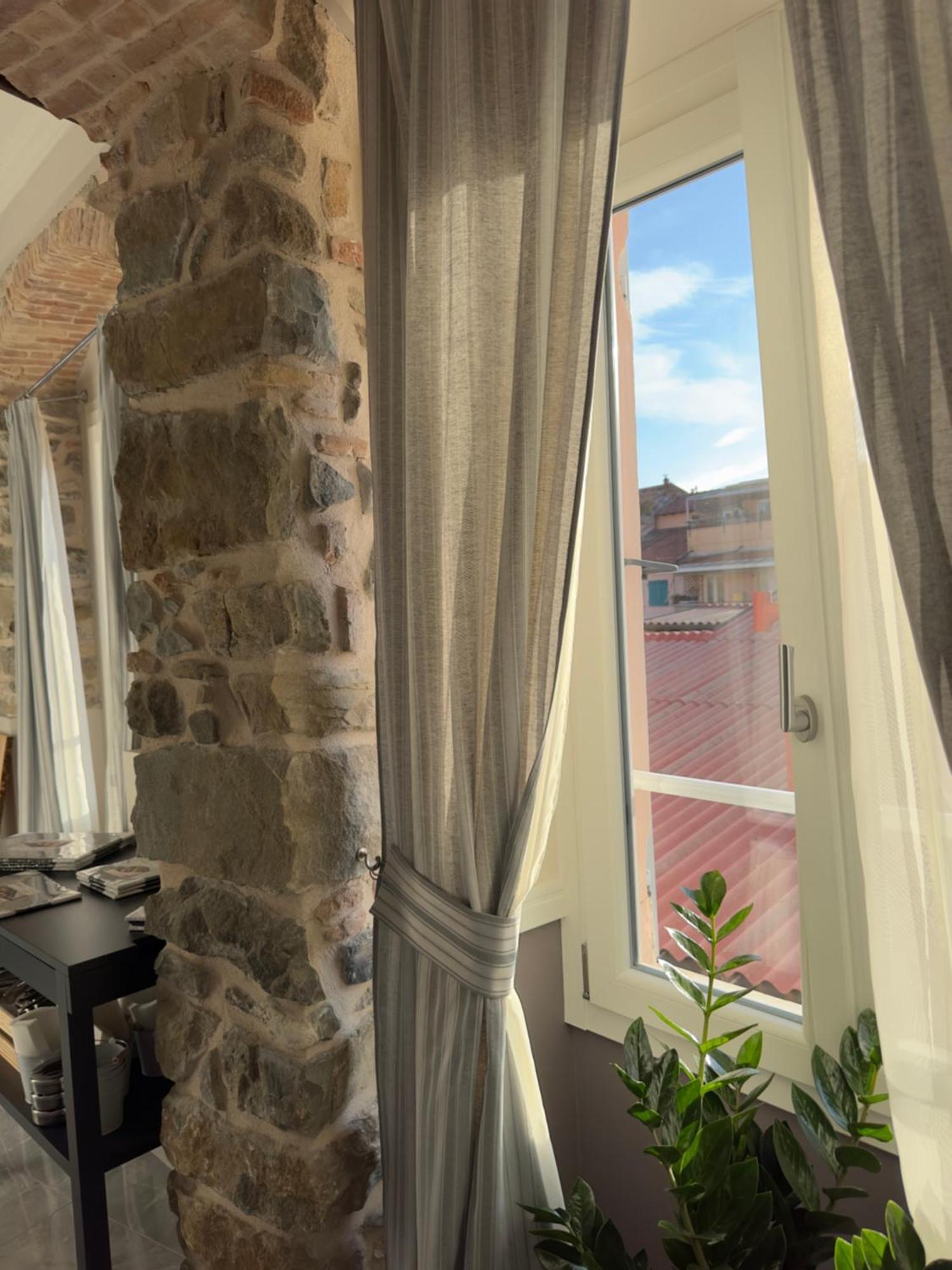 Prima Fila Due Pemium Guest House Sanremo Exterior photo
