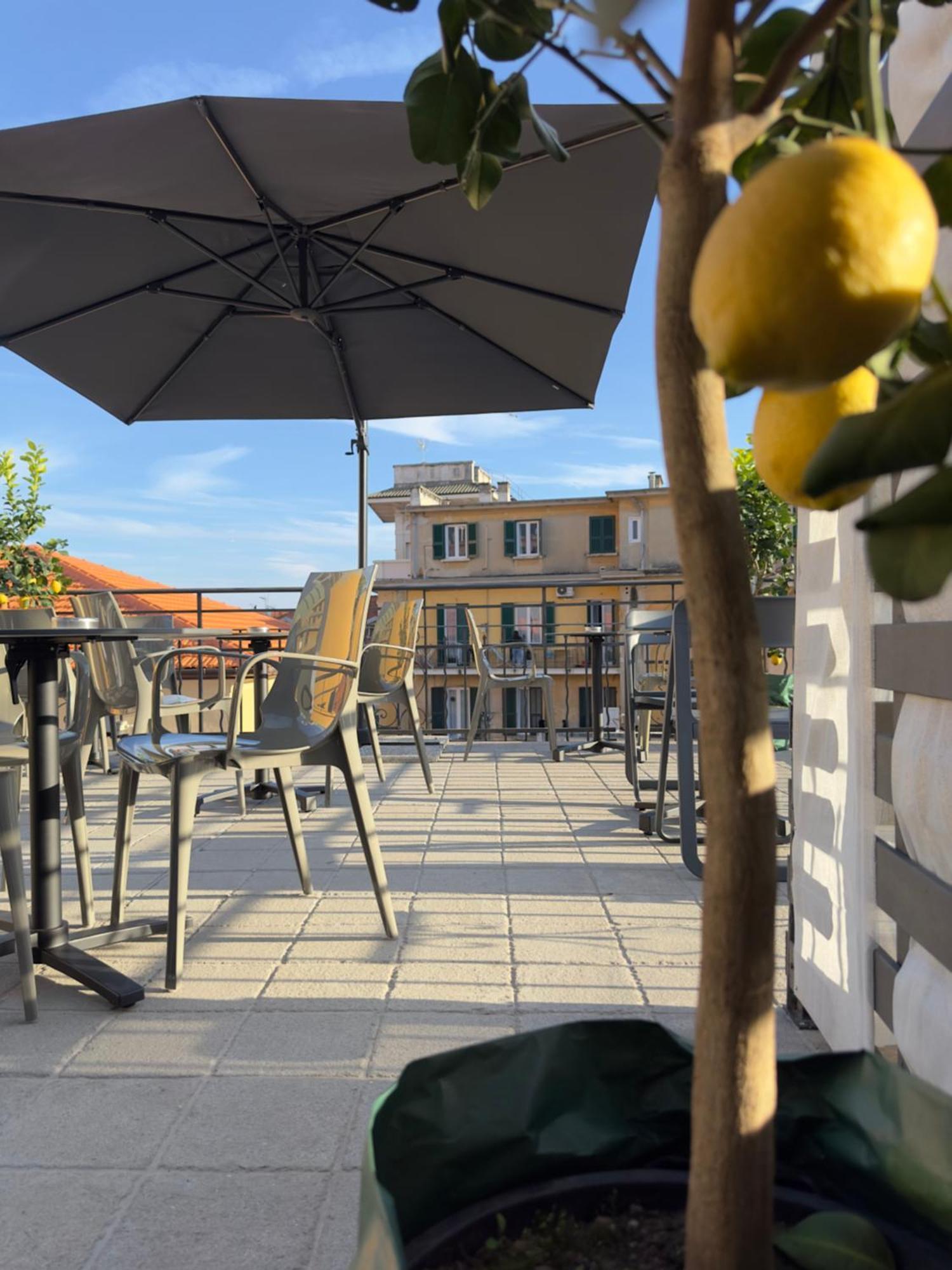 Prima Fila Due Pemium Guest House Sanremo Exterior photo
