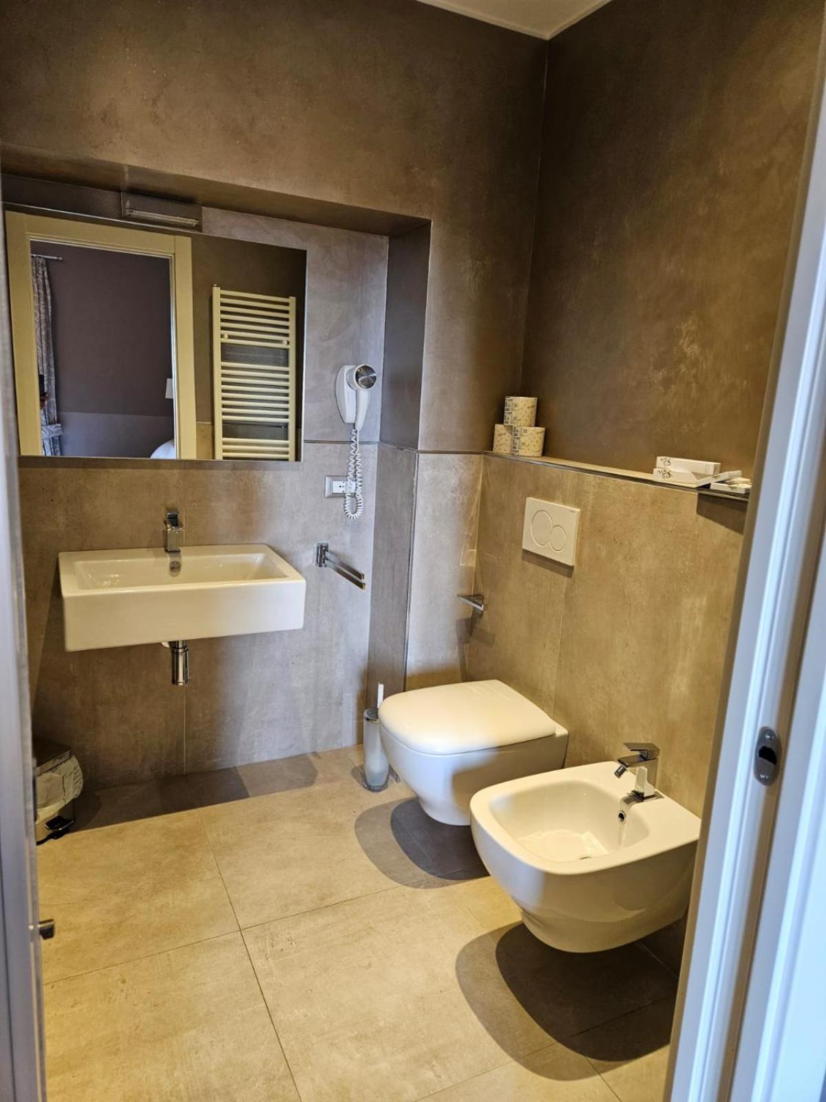 Prima Fila Due Pemium Guest House Sanremo Exterior photo
